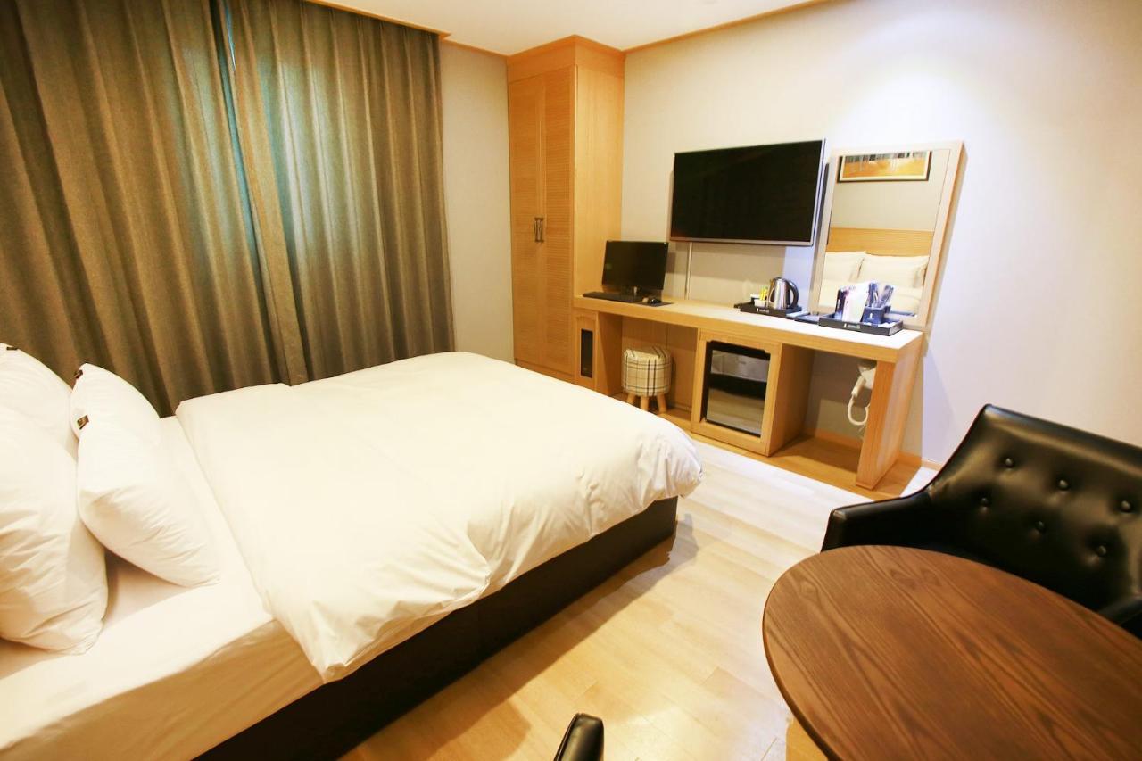 Отель Paju Golden Hill Экстерьер фото