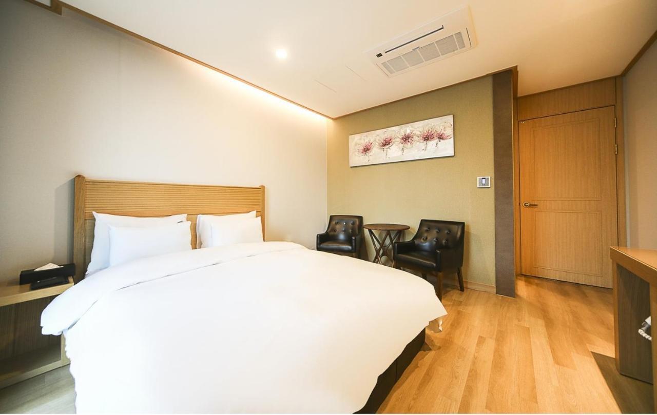 Отель Paju Golden Hill Экстерьер фото