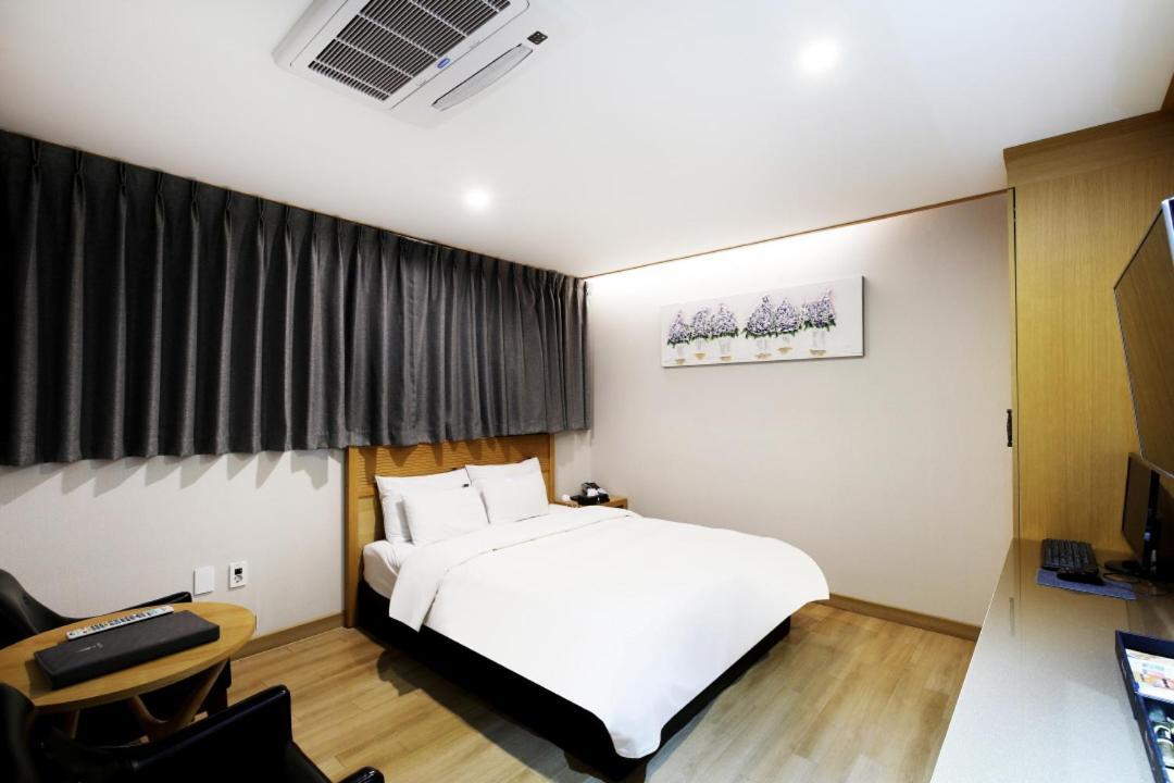 Отель Paju Golden Hill Экстерьер фото